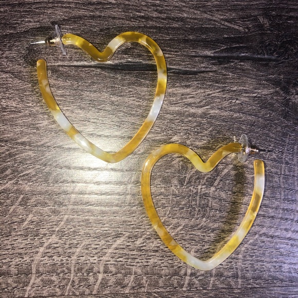 Acetate Heart Shaped Hoop Tortoise Earrings Yellow - Picture 3 of 6
